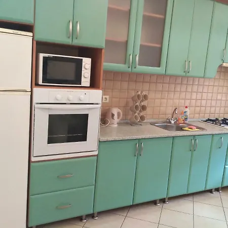 Doba - центр-собор 2 ком 6 міс завжди тепла ! Apartment Mukatschewo